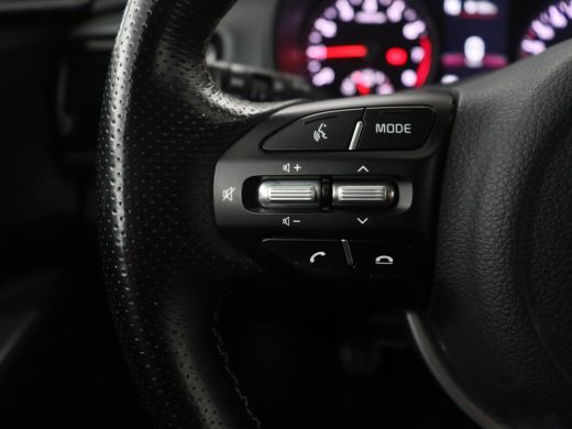 Kia Stonic | Half leder | Cruise control | Lane assist | Stuur/stoel verwarming | Carplay | Climate control ... ActivLease financial lease