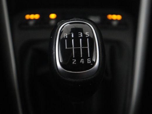 Kia Stonic | Half leder | Cruise control | Lane assist | Stuur/stoel verwarming | Carplay | Climate control ... ActivLease financial lease
