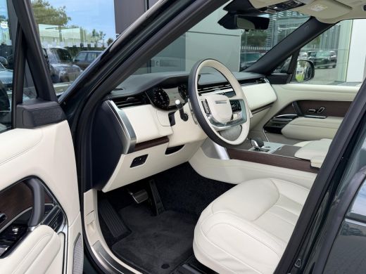 Land Rover Range Rover P550e Autobiography PHEV | Vierwielsturing | Lederen hemel | Koelbox | El.trekhaak | Meridian Sig... ActivLease financial lease
