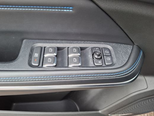 Lynk & Co 01 15x Op voorraad1.5 PHEV 262PK Adapt.Cruise 360&deg; Cam Carplay Plug-in Stoelverw Vol opties! ActivLease financial lease