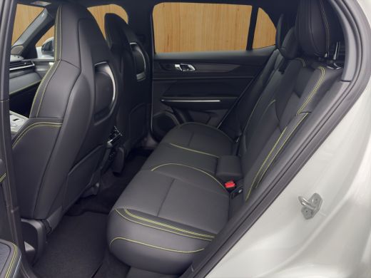 Lynk & Co 01 1.5 TD PHEV 206 kW More | 360 Camera | Panoramadak | Apple Carplay\Android Auto | Harman Kardon | ActivLease financial lease