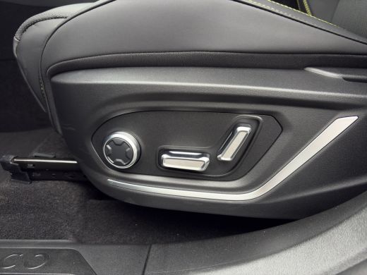 Lynk & Co 01 1.5 TD PHEV 206 kW More | 360 Camera | Panoramadak | Apple Carplay\Android Auto | Harman Kardon | ActivLease financial lease