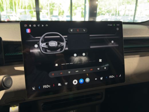 Lynk & Co 02 200 kW More | BLIS | 360 Camera | Stoel + Stuur Verwarming | Harman Kardon | Apple / Android Carp... ActivLease financial lease