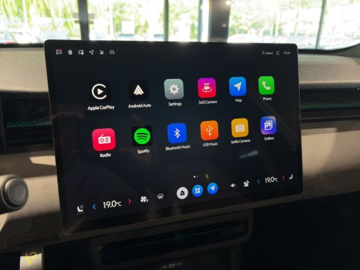 Lynk & Co 02 200 kW More | BLIS | 360 Camera | Stoel + Stuur Verwarming | Harman Kardon | Apple / Android Carp... ActivLease financial lease