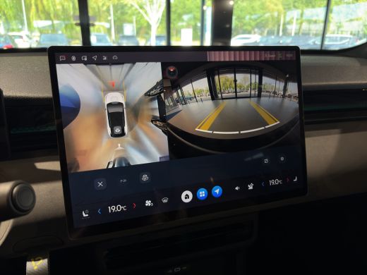 Lynk & Co 02 200 kW More | BLIS | 360 Camera | Stoel + Stuur Verwarming | Harman Kardon | Apple / Android Carp... ActivLease financial lease