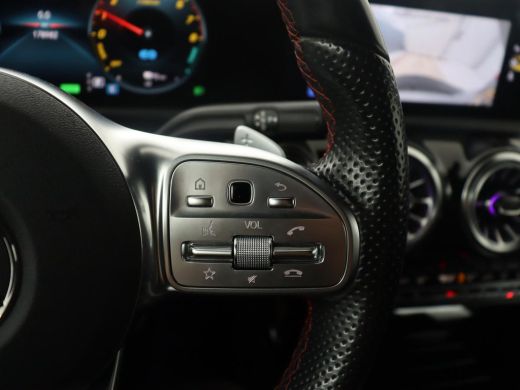 Mercedes-Benz A-Klasse 250 e Business Solution AMG Limited | SOH 94,5% | Leder/alcantara | Cruise control | Stoelverwarm... ActivLease financial lease