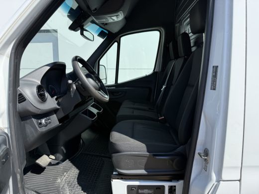 Mercedes-Benz eSprinter 312 55kWh L2H2 Elektrisch 168km WLTP 80kw Snelladen Climate Control ActivLease financial lease