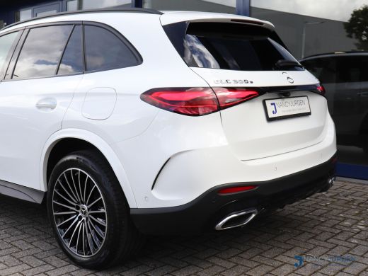 Mercedes-Benz GLC 300e 4M | AMG | Premium Plus | Night Pakket | Distronic Pro | Elektr. Panodak | Winter Pakket | M... ActivLease financial lease