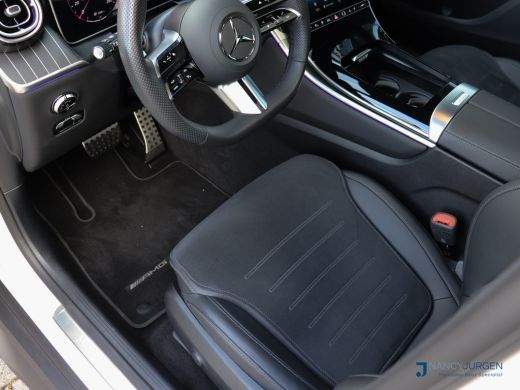 Mercedes-Benz GLC 300e 4M | AMG | Premium Plus | Night Pakket | Distronic Pro | Elektr. Panodak | Winter Pakket | M... ActivLease financial lease