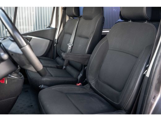Nissan NV300 1.6 dci 125PK L2H1 | DC 6-Zits | Camera | Cruise | Airco | Trekhaak ActivLease financial lease