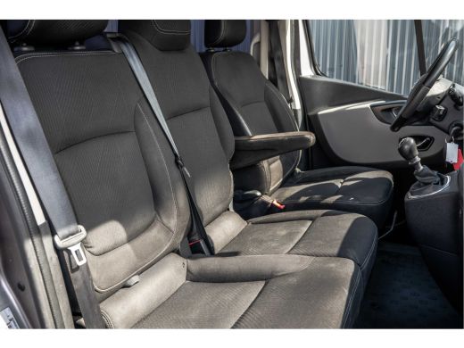 Nissan NV300 1.6 dci 125PK L2H1 | DC 6-Zits | Camera | Cruise | Airco | Trekhaak ActivLease financial lease