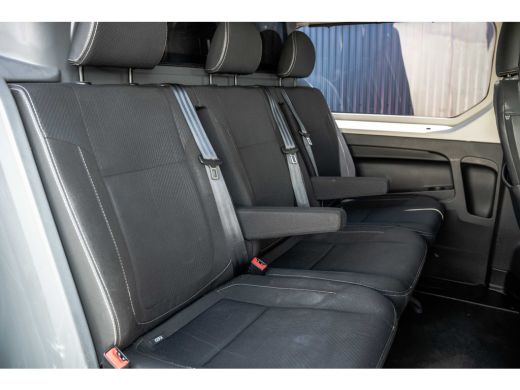 Nissan NV300 1.6 dci 125PK L2H1 | DC 6-Zits | Camera | Cruise | Airco | Trekhaak ActivLease financial lease