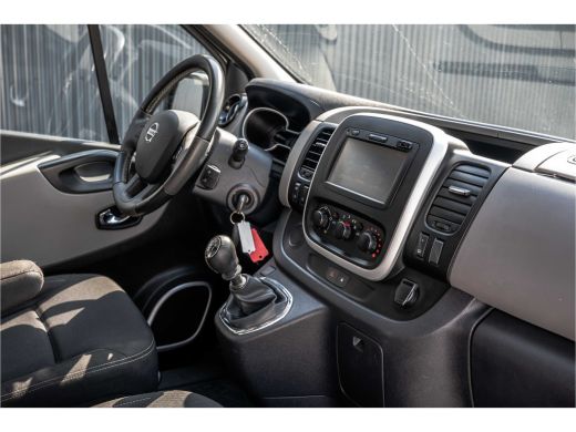 Nissan NV300 1.6 dci 125PK L2H1 | DC 6-Zits | Camera | Cruise | Airco | Trekhaak ActivLease financial lease