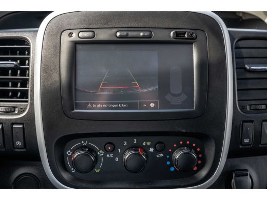 Nissan NV300 1.6 dci 125PK L2H1 | DC 6-Zits | Camera | Cruise | Airco | Trekhaak ActivLease financial lease
