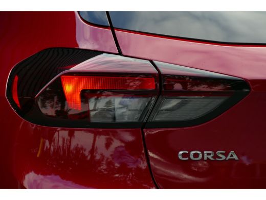 Opel Corsa 1.2 75PK ELEGANCE GS / CAMERA / STUUR-STOELVERWARMING / PANO.DAK / 17"LMV / FULL-LED / NAVI / CLI... ActivLease financial lease