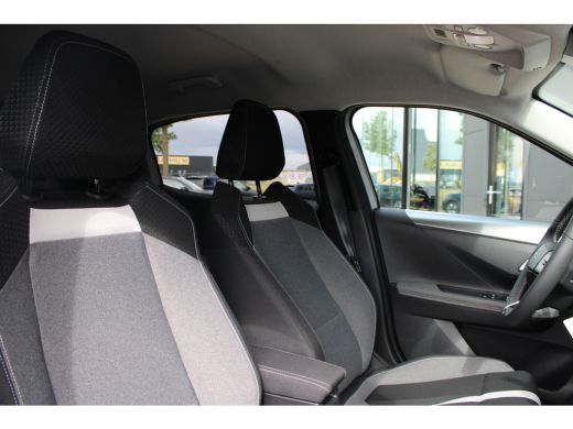 Opel Frontera Electric GS 44 kWh | Fase 3 laden | Stoelverwarming | Navigatie | Camera | NL auto | 15.000km | ActivLease financial lease