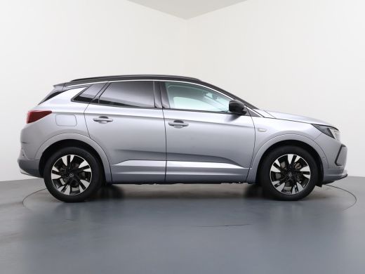 Opel Grandland 1.6 Turbo Plug-In Hybrid Ultimate | Apple Carplay/ Android Auto | | Alcantara bekleding | Bluetoo... ActivLease financial lease