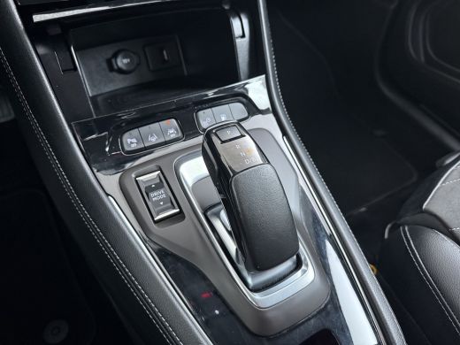 Opel Grandland 1.6 Turbo Plug-In Hybrid Ultimate | Apple Carplay/ Android Auto | | Alcantara bekleding | Bluetoo... ActivLease financial lease