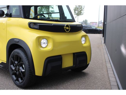Opel Rocks-e GS | Special yellow edition | Nieuw | Black Pack | Panoramadak | Bluetooth | Lichtmetaal | ActivLease financial lease