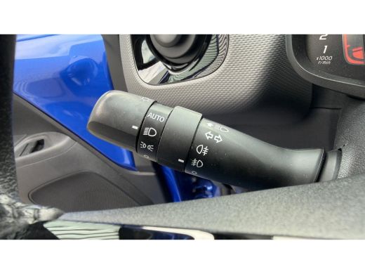 Peugeot 108 1.0 E-VTI 72PK 5-DRS ALLURE / NAVI / CLIMA / LED / 15" LMV / BLUETOOTH / PACK STYLE !! ActivLease financial lease