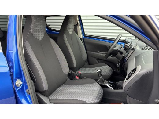 Peugeot 108 1.0 E-VTI 72PK 5-DRS ALLURE / NAVI / CLIMA / LED / 15" LMV / BLUETOOTH / PACK STYLE !! ActivLease financial lease