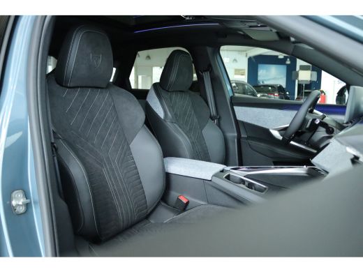 Peugeot 3008 1.2 Hybrid 145 GT VOORRAAD ACTIE | 8 JAAR GARANTIE | | 360 vision & Drive Assist Plus Pack | Appl... ActivLease financial lease