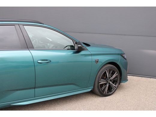 Peugeot 308 SW 1.2 PureTech GT | Automaat | Navigatie | Camera | Apple carplay | 18 Inch lichtmetaal | Alcant... ActivLease financial lease