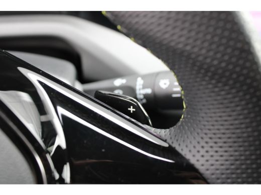 Peugeot 308 SW 1.2 PureTech GT | Automaat | Navigatie | Camera | Apple carplay | 18 Inch lichtmetaal | Alcant... ActivLease financial lease