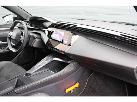 Peugeot 308 SW 1.2 PureTech GT | Automaat | Navigatie | Camera | Apple carplay | 18 Inch lichtmetaal | Alcant... ActivLease financial lease