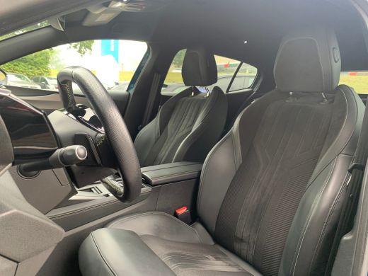 Peugeot 408 1.6 HYbrid GT 225 EAT8 First Edition Airco | Camera | Cruise Adaptief | DAB | Keyless | LED | LMV... ActivLease financial lease