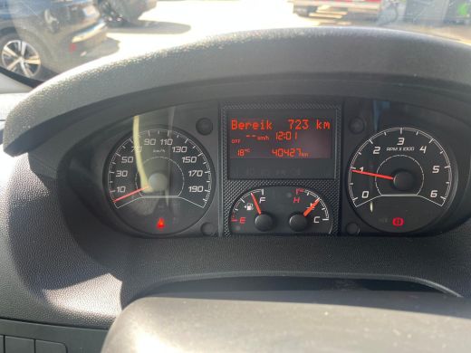 Peugeot Boxer 330 2.2 BlueHDi 120 L1H1 Premium | IMPERIAAL | TREKHAAK | | 2 zitplaatsen rechtsvoor | Airco | Al... ActivLease financial lease