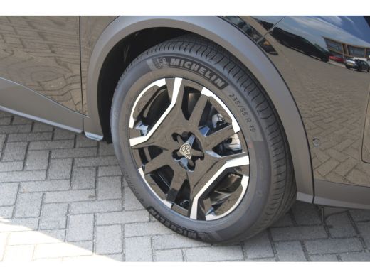 Peugeot e-3008 Allure Avantage 210 73 kWh Seat Pack | Stoel/Stuur Verwarming | 360-Graden Camera | Adaptive Crui... ActivLease financial lease