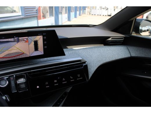 Peugeot e-3008 Allure Avantage 210 73 kWh Seat Pack | Stoel/Stuur Verwarming | 360-Graden Camera | Adaptive Crui... ActivLease financial lease