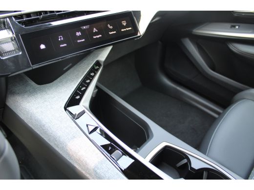 Peugeot e-3008 Allure Avantage 210 73 kWh Seat Pack | Stoel/Stuur Verwarming | 360-Graden Camera | Adaptive Crui... ActivLease financial lease