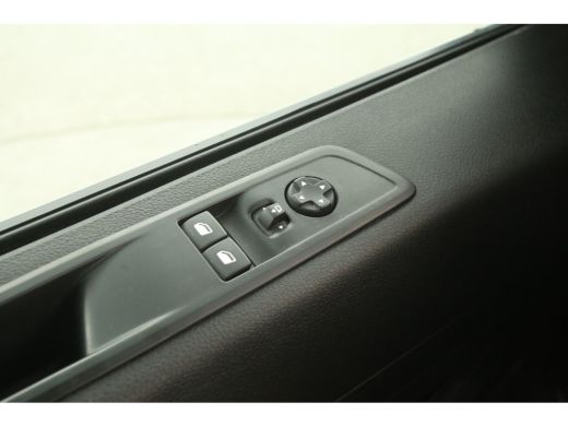 Peugeot Expert Elektrisch 75 kWh L3H1 Long Range | Snelladen | SOH 94% | Airco | Cruise | 3 Zits | Carplay | Par... ActivLease financial lease