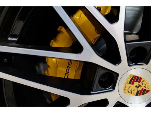 Porsche Cayenne 3.0 E-Hybrid Platinum Edition | NAP! | BTW | TECHART | FULL PPF! | PANO | STOELVENTILATIE | ACHTE... ActivLease financial lease