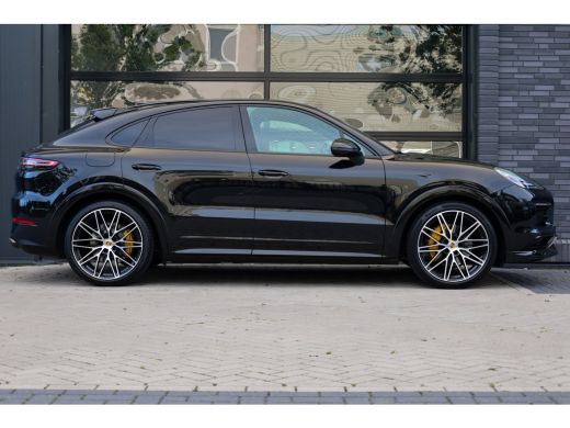 Porsche Cayenne 3.0 E-Hybrid Platinum Edition | NAP! | BTW | TECHART | FULL PPF! | PANO | STOELVENTILATIE | ACHTE... ActivLease financial lease