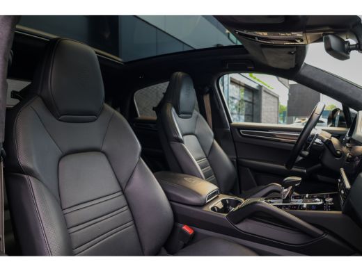 Porsche Cayenne 3.0 E-Hybrid Platinum Edition | NAP! | BTW | TECHART | FULL PPF! | PANO | STOELVENTILATIE | ACHTE... ActivLease financial lease