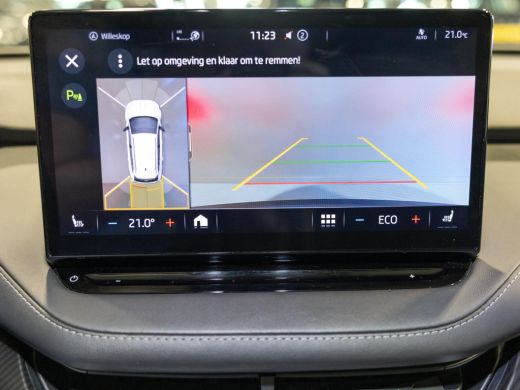 Skoda Enyaq iV 60 Founders Edition Black Sportline SoH 92% / 179pk / Panorama dak / Achteruitrij camera / Memory... ActivLease financial lease