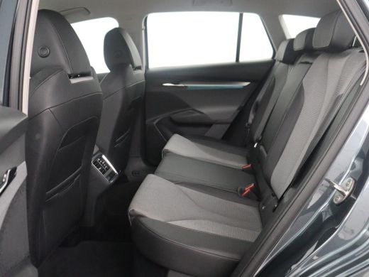 Skoda Enyaq iV | SOH 91,0% | Half leder | Cruise control | Carplay | Navigatie | Sfeerverlichting | Climate cont... ActivLease financial lease