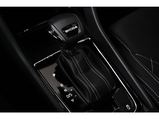 Skoda Karoq 1.5 TSI 150PK DSG-7 Sportline | NAVIGATIE | ADAPT. CRUISE | CAMERA | ELEKTR. A. KLEP | MATRIX LED... ActivLease financial lease