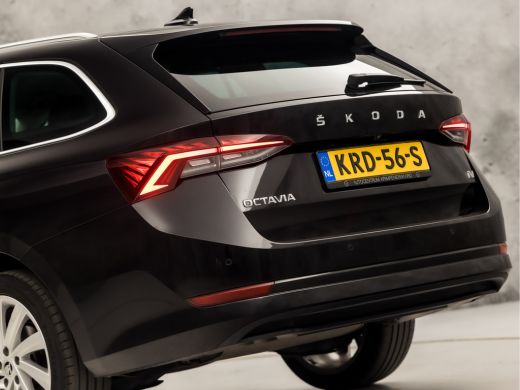 Skoda Octavia Combi 1.4 TSI iV PHEV Sport 218Pk Automaat (VIRTUAL COCKPIT, APPLE CARPLAY, GROOT NAVI, CAMERA, S... ActivLease financial lease