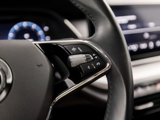 Skoda Octavia Combi 1.4 TSI iV PHEV Sport 218Pk Automaat (VIRTUAL COCKPIT, APPLE CARPLAY, GROOT NAVI, CAMERA, S... ActivLease financial lease
