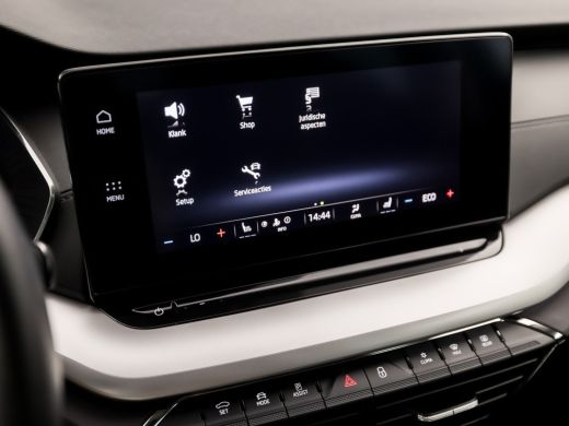 Skoda Octavia Combi 1.4 TSI iV PHEV Sport 218Pk Automaat (VIRTUAL COCKPIT, APPLE CARPLAY, GROOT NAVI, CAMERA, S... ActivLease financial lease