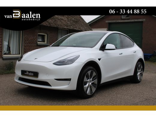 Tesla Model Y Long Range AWD 75 kWh SOh 90.6% LEER NAVI PANO 124000KM!!! ActivLease financial lease