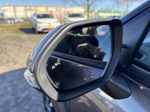 Toyota Yaris Cross 1.5 Hybrid 115 First Edition | Navigatie | Apple CarPlay/Android auto | Comfort pack | Achteruitr... ActivLease financial lease