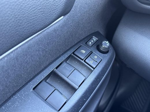 Toyota Yaris Cross 1.5 Hybrid 115 First Edition | Navigatie | Apple CarPlay/Android auto | Comfort pack | Achteruitr... ActivLease financial lease