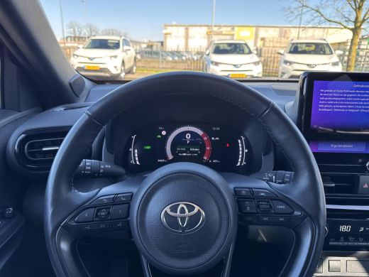 Toyota Yaris Cross 1.5 Hybrid 115 First Edition | Navigatie | Apple CarPlay/Android auto | Comfort pack | Achteruitr... ActivLease financial lease