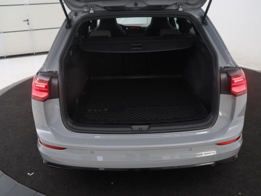 Volkswagen Golf Variant 1.5 eTSI R-Line Business | Panoramadak | Sportstoelen | Adaptive cruise | Stuur/stoel ver... ActivLease financial lease