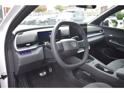 Volkswagen ID. Polo 211PK Style First Edition | TREKHAAK | PANORAMADAK | 19 INCH | CAMERA | NAVIGATIE | STUUR + STOEL... ActivLease financial lease